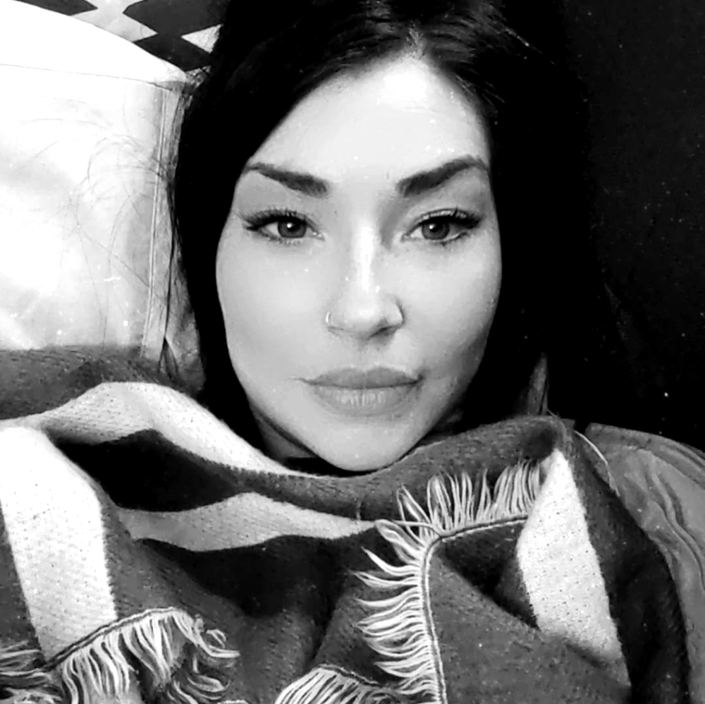 Meet your Posher, Candace